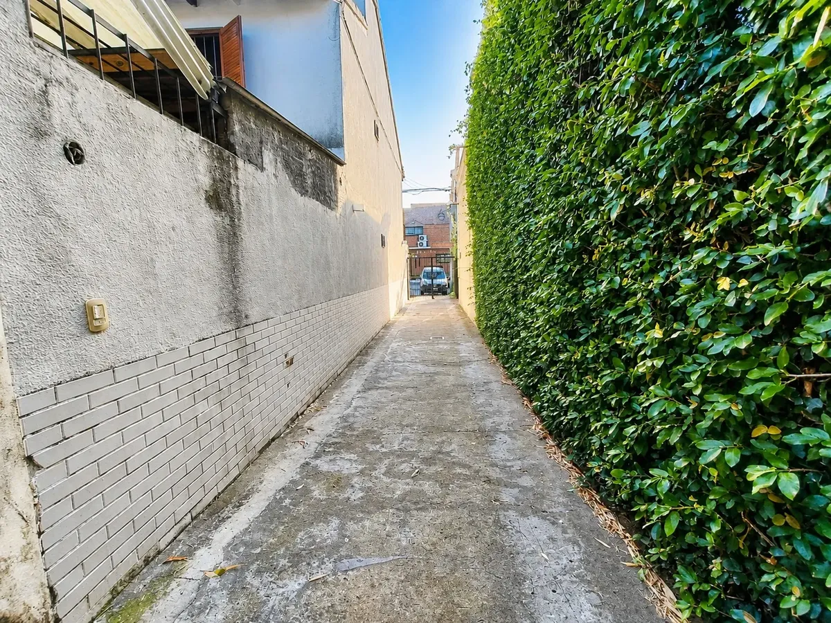 Quilmes ground-floor studio