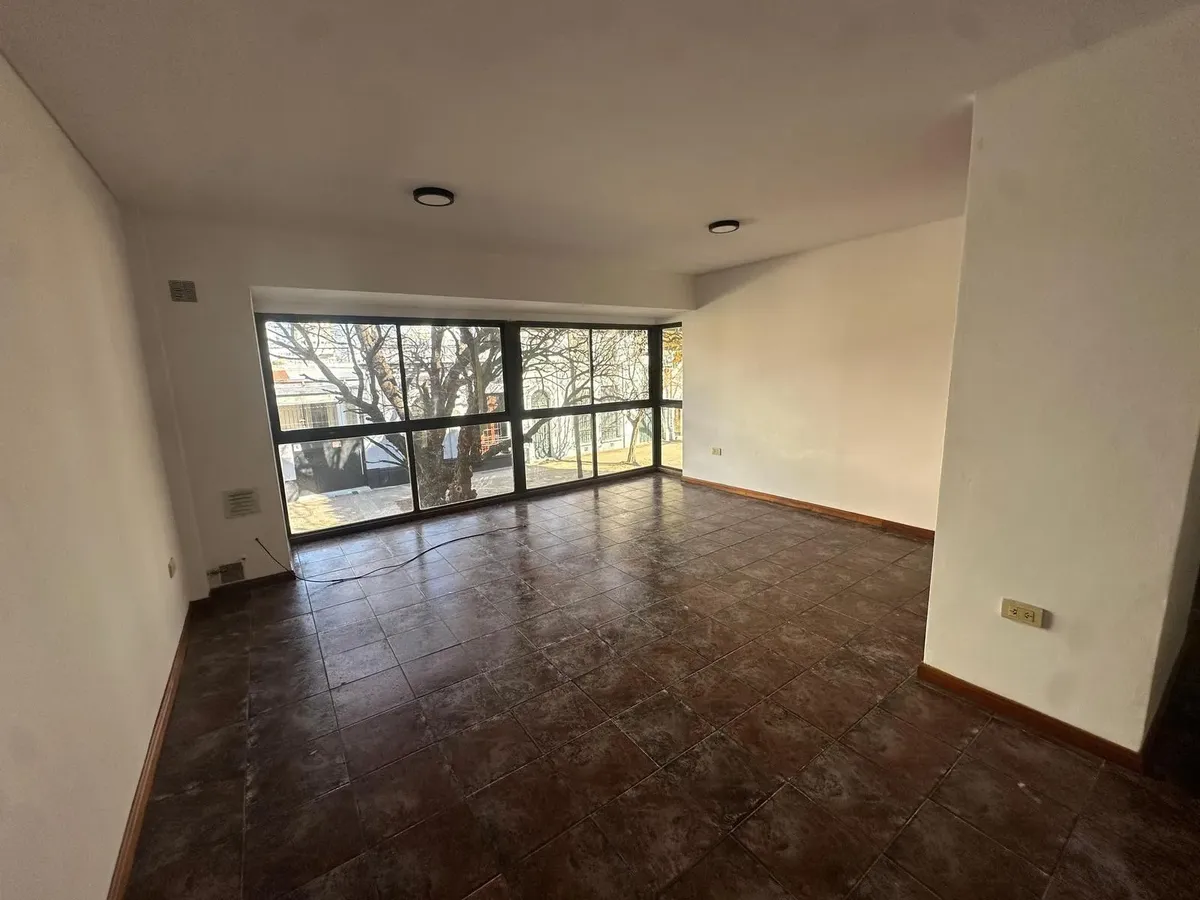 Calle 16 E/ 57 Y 58 | luminoso Y Al Frente! 1 Dormitorio
