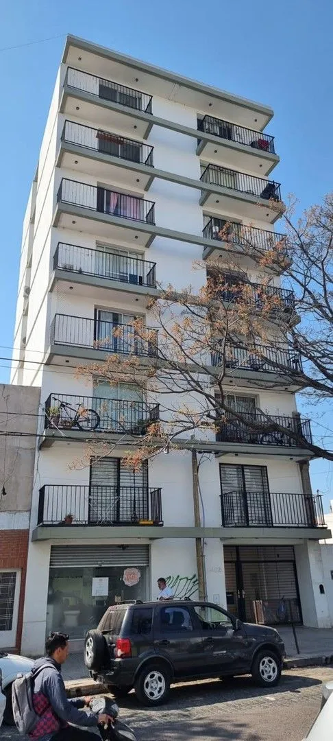 Departamento En Alquiler 1 Dormitorio Balcon Frente En La Plata