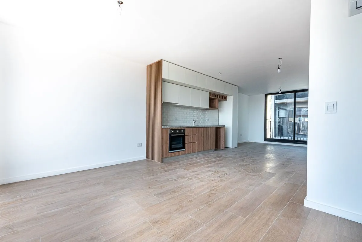 Alquiler Monoambiente Divisible Con Balcon