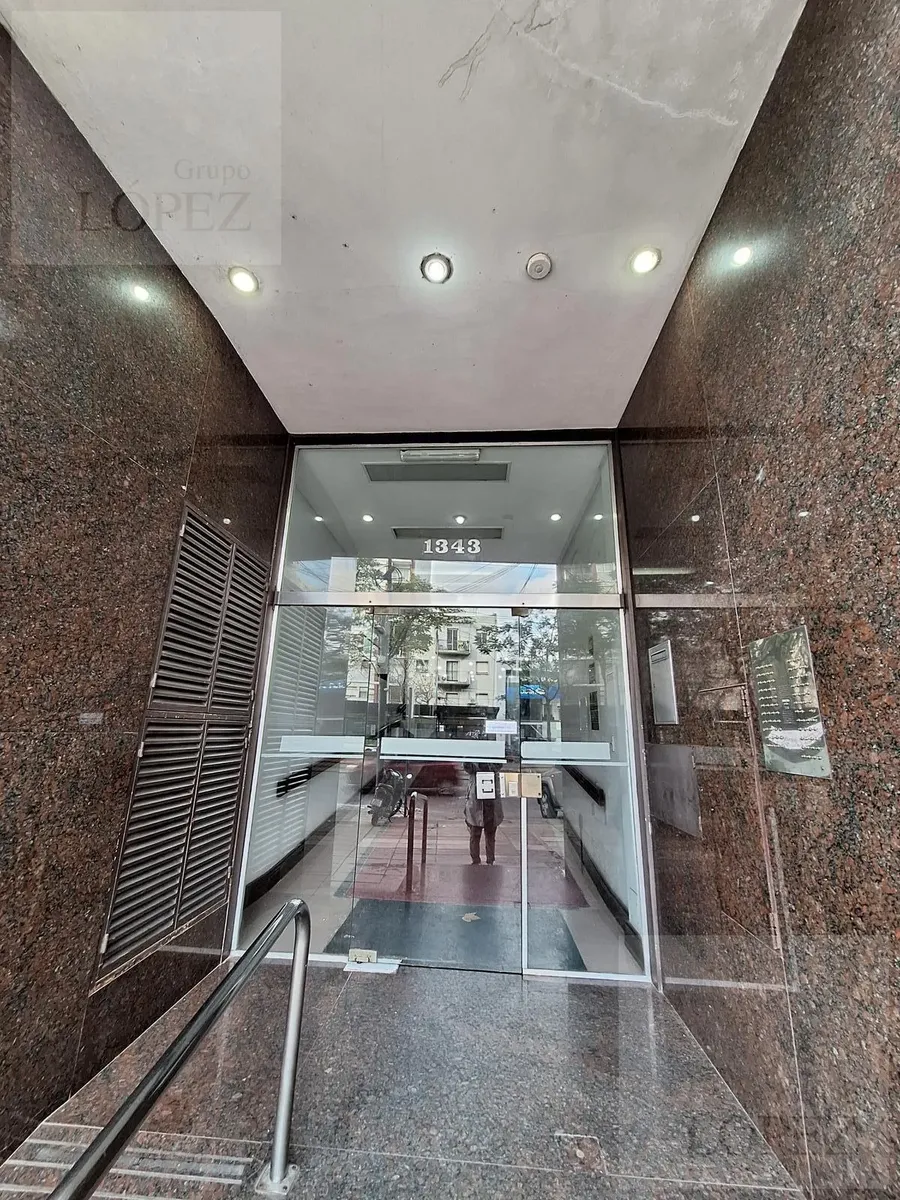 7th floor with elevator