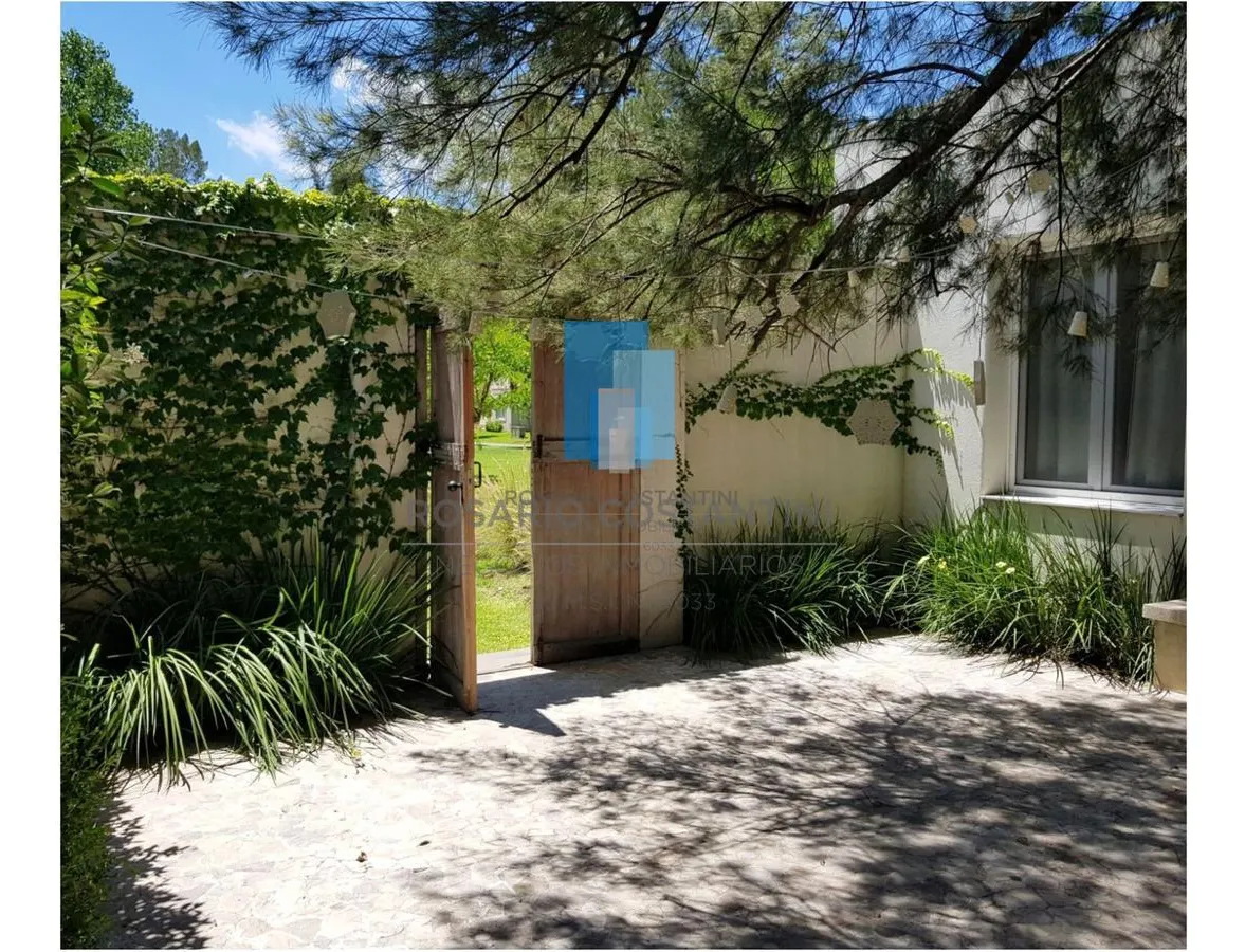 Casa En El Encuentro