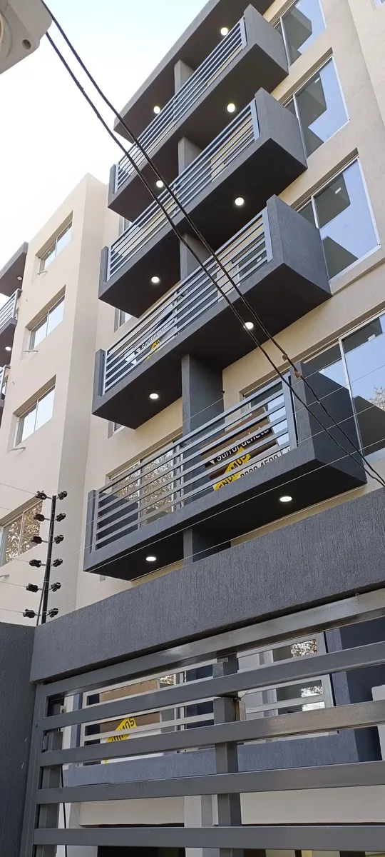 1st-floor unit with elevator