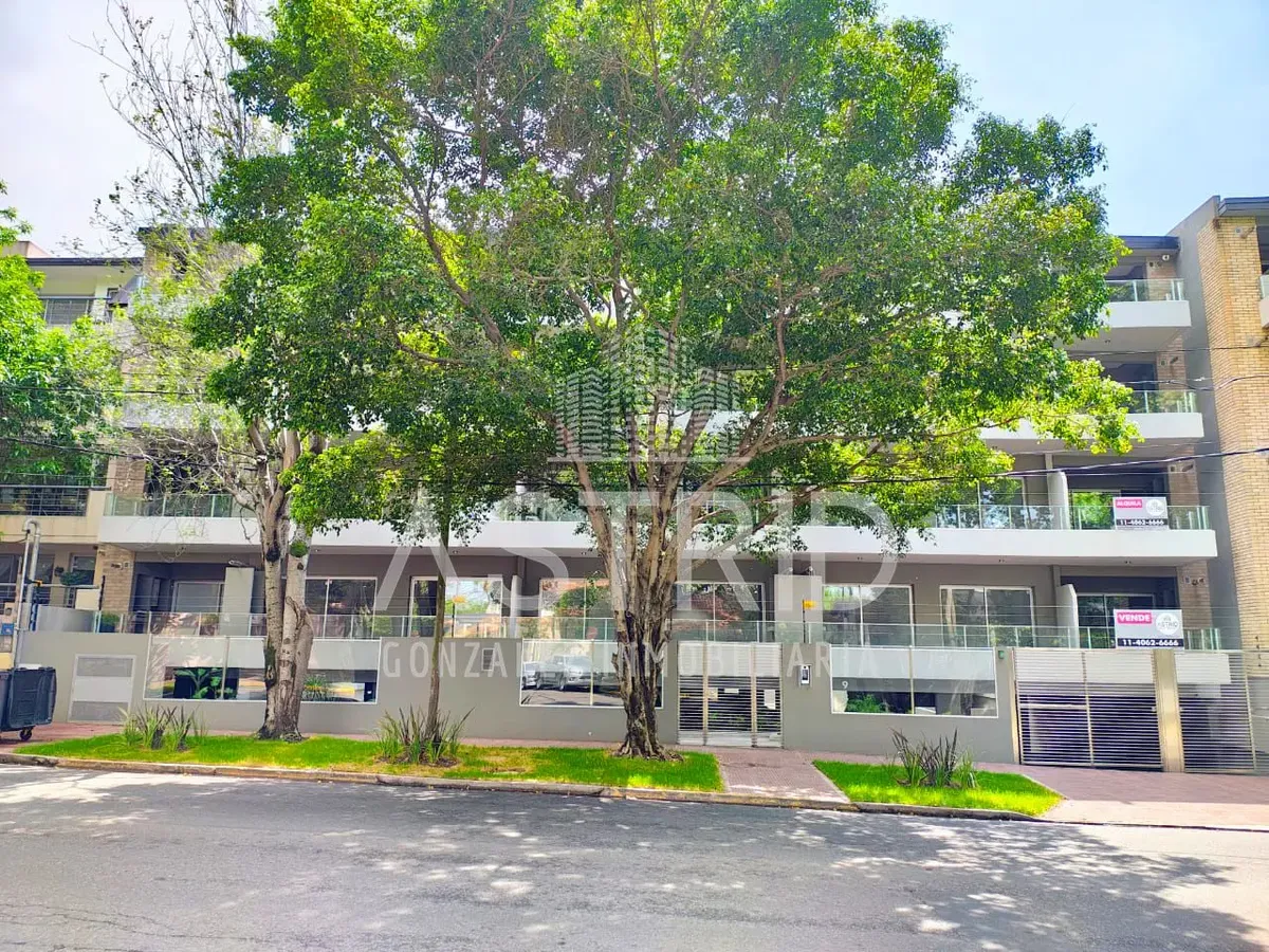 3 bedrooms, 3 baths, balconies