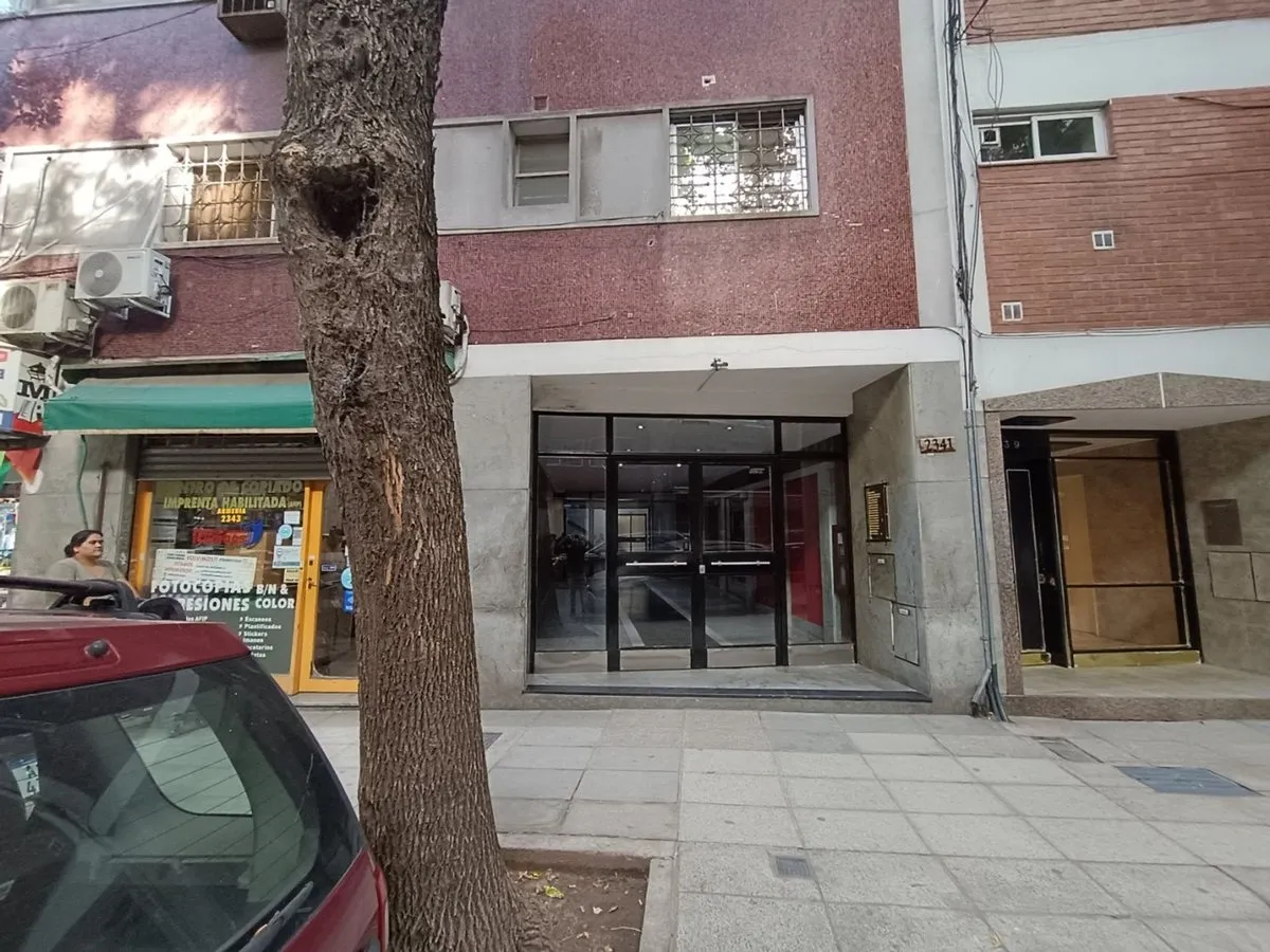3 Ambientes En Alquiler Palermo Piso Alto Pura Luz