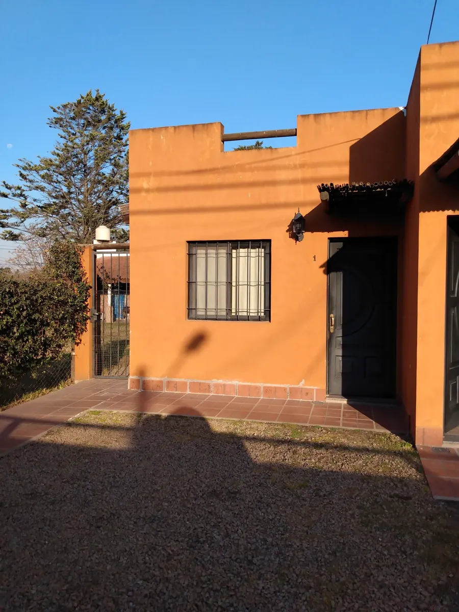 Alquilo Dpto. Tipo Casa. 2 Ambientes. En Barrio Parque La Alborada - Pilar. Pcia. De Buenos Aires. Zona Hospital Austral