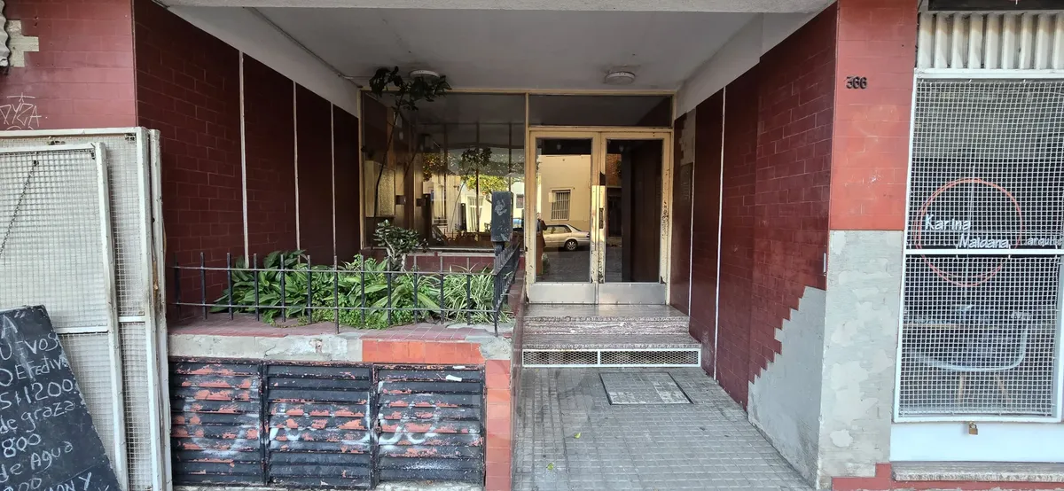 Departamento En Alquiler - Dos Dormitorios - Amplio - Luminoso - Ideal Estudiantes - Vista Panorámica