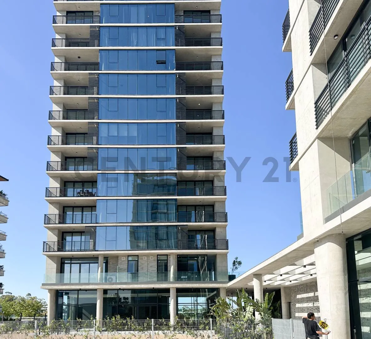 Two-room unit with balcony grill
