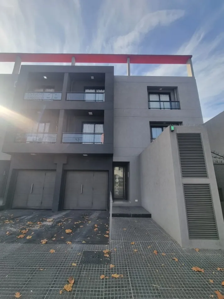 Monoambiente En Segundo Piso, 21m2, Banfield