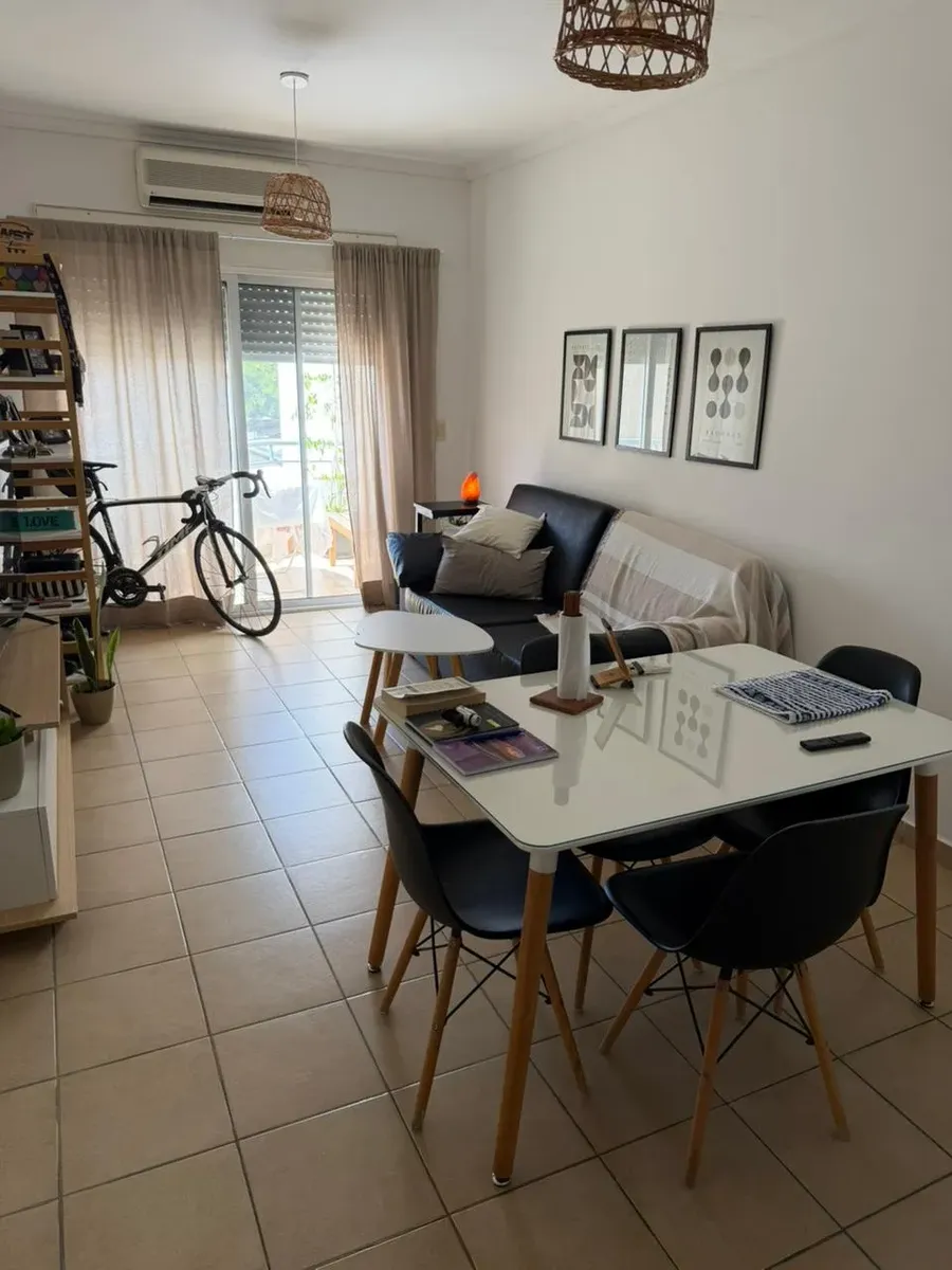 Excelente Departamento Con Cochera En Olivos