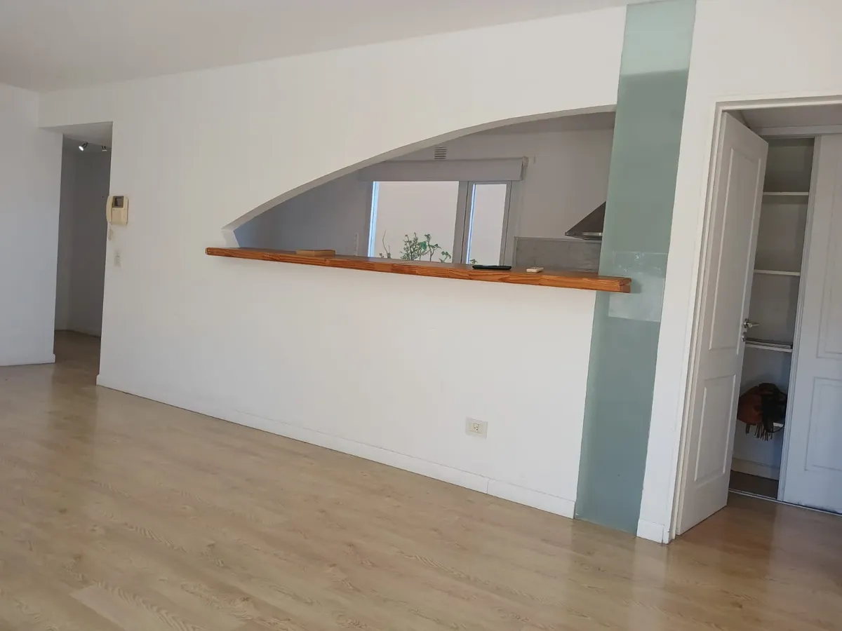 Alquiler Departamento 1 Dormitorio Con Cochera Cubierta
