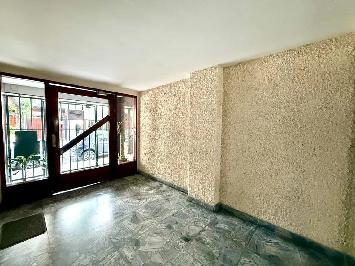 Departamento 2 Ambientes A Metros De Av. La Plata Y Rivadavia