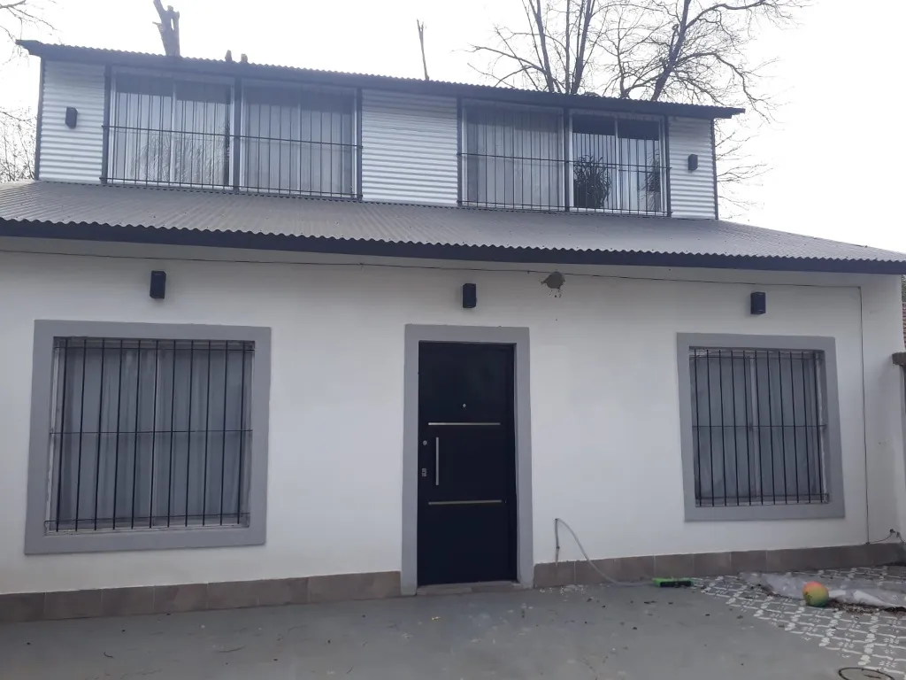 Casa De 3 Amb En General Pacheco (sur)