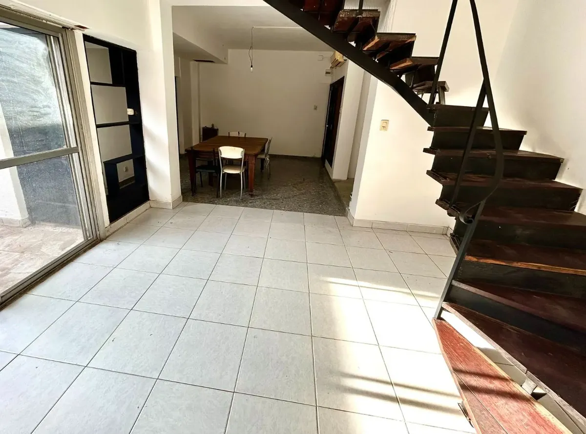 5-room PH with patio