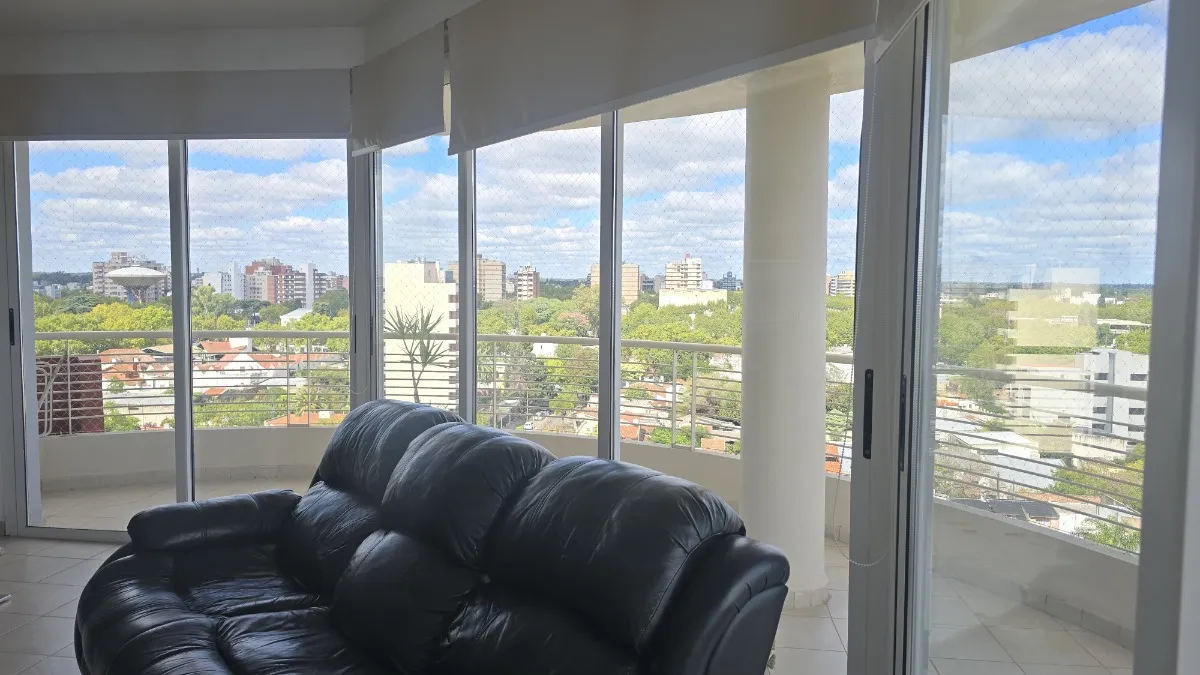Alquiler Departamento Amueblado, Con Balcon Terraza, Cochera, Pura Luz