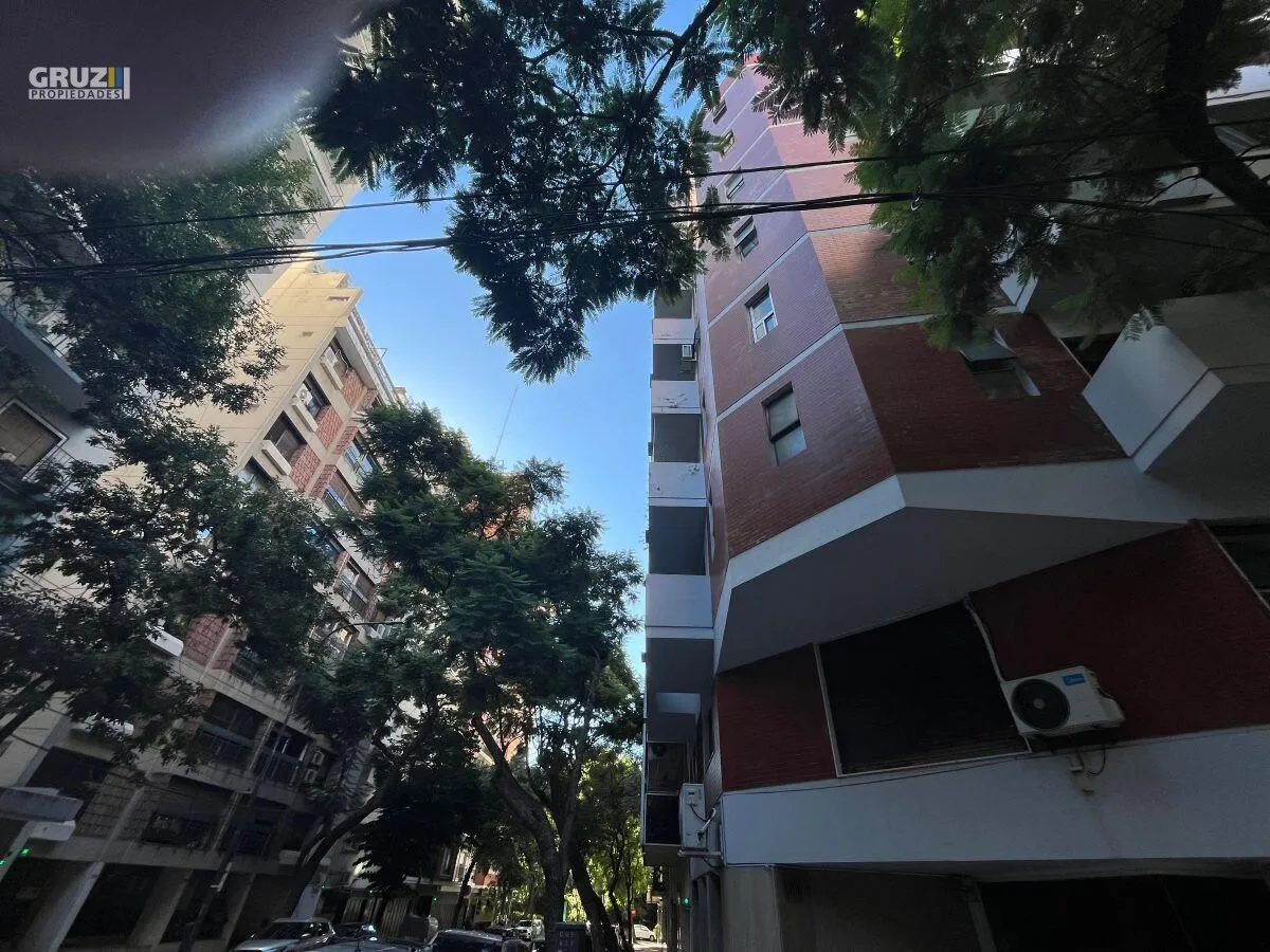 3 dormitorios, 2 baños, 2 balcones