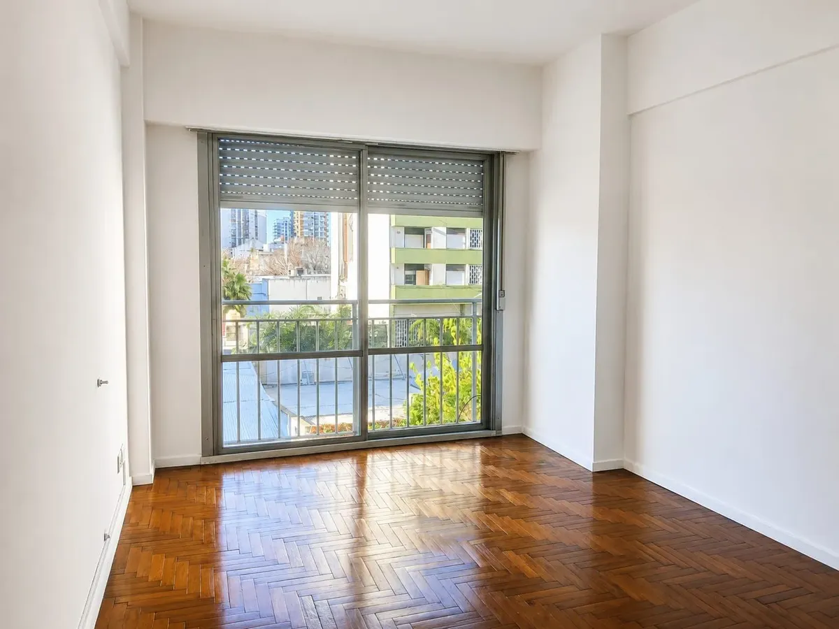 3º piso contrafrente con balcón