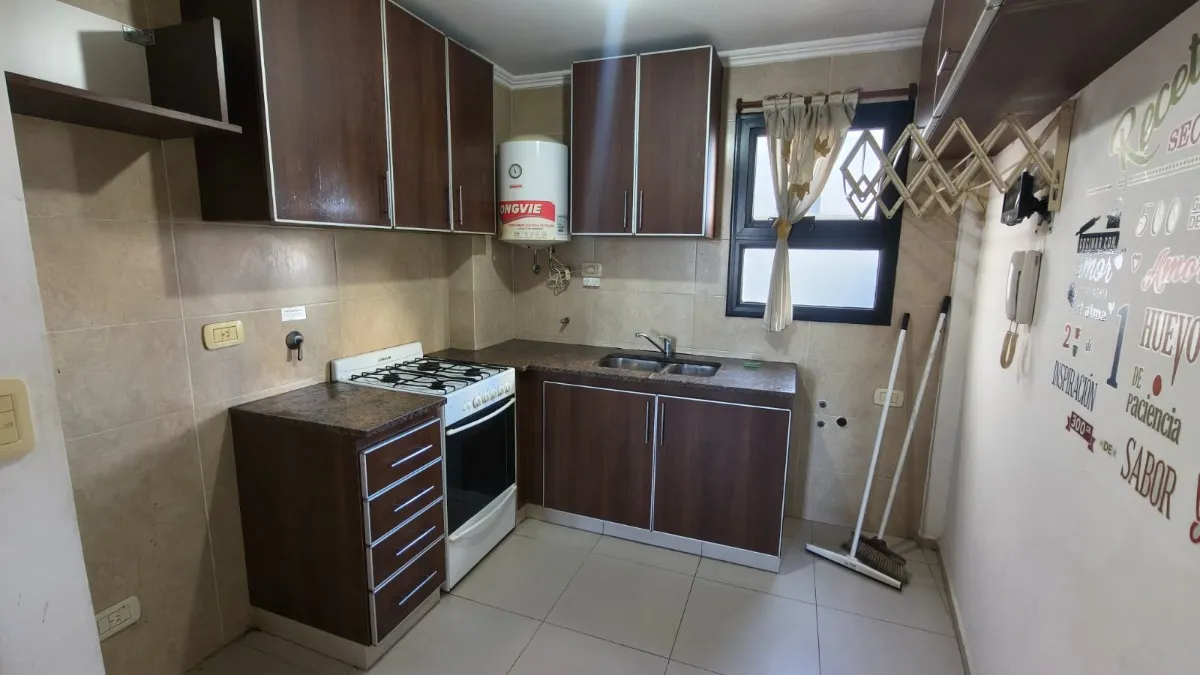 2 ambientes contrafrente 33 m²