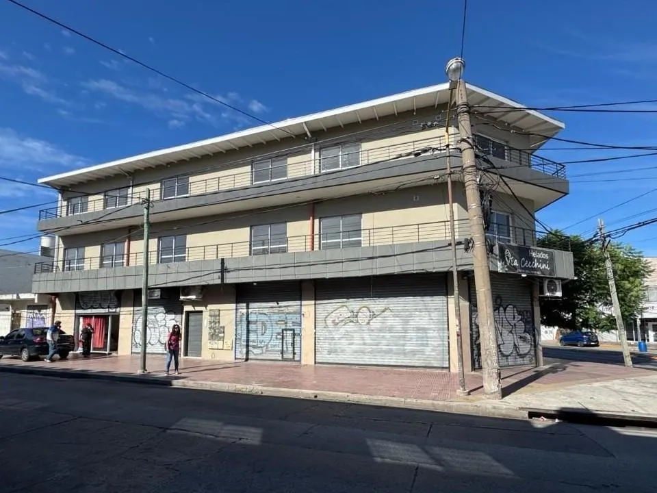 Departamento En Jose León Suarez
