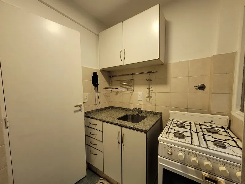 Monoambiente con cocina separada