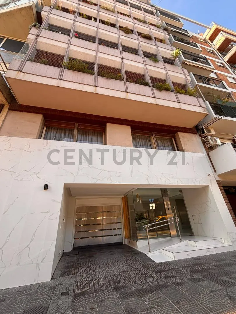 Alquiler Departamento De 5 Ambientes Con Cochera - Palermo - Caba