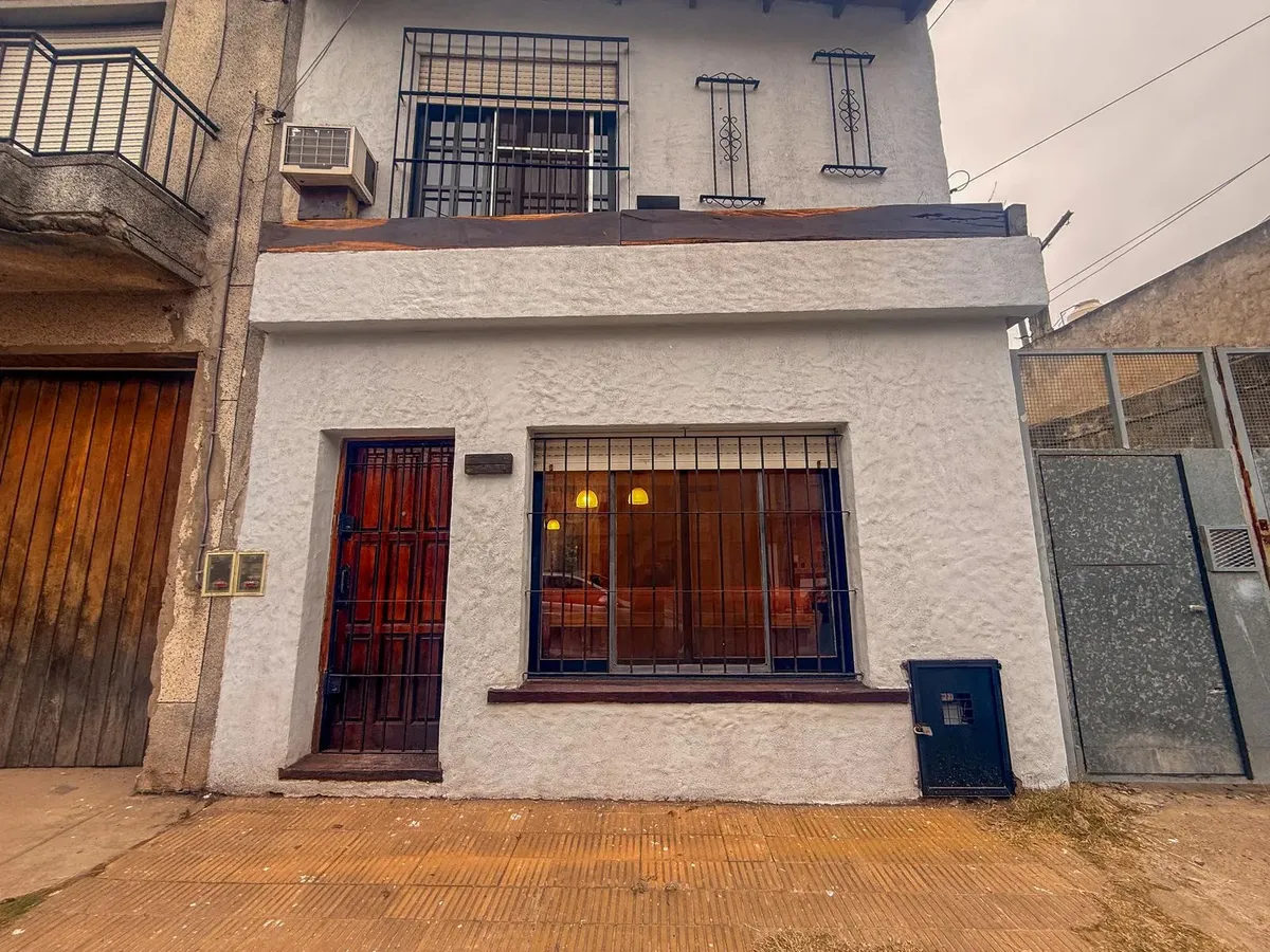 PH al frente con patio