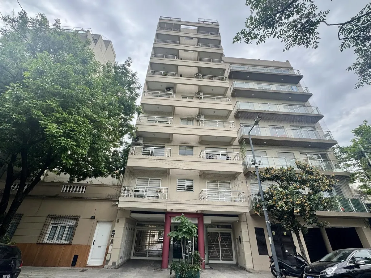 Hermoso Y Amplio Monoambiente Super Funcional Con Placares / Balcón
