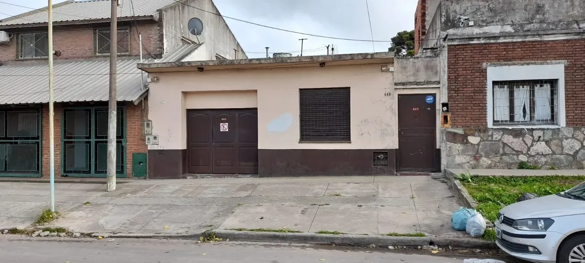 Alquiler De Departamento 2 Amb Tipo Casa Con Terraza Cochera Y Sin Expensas En Bernal