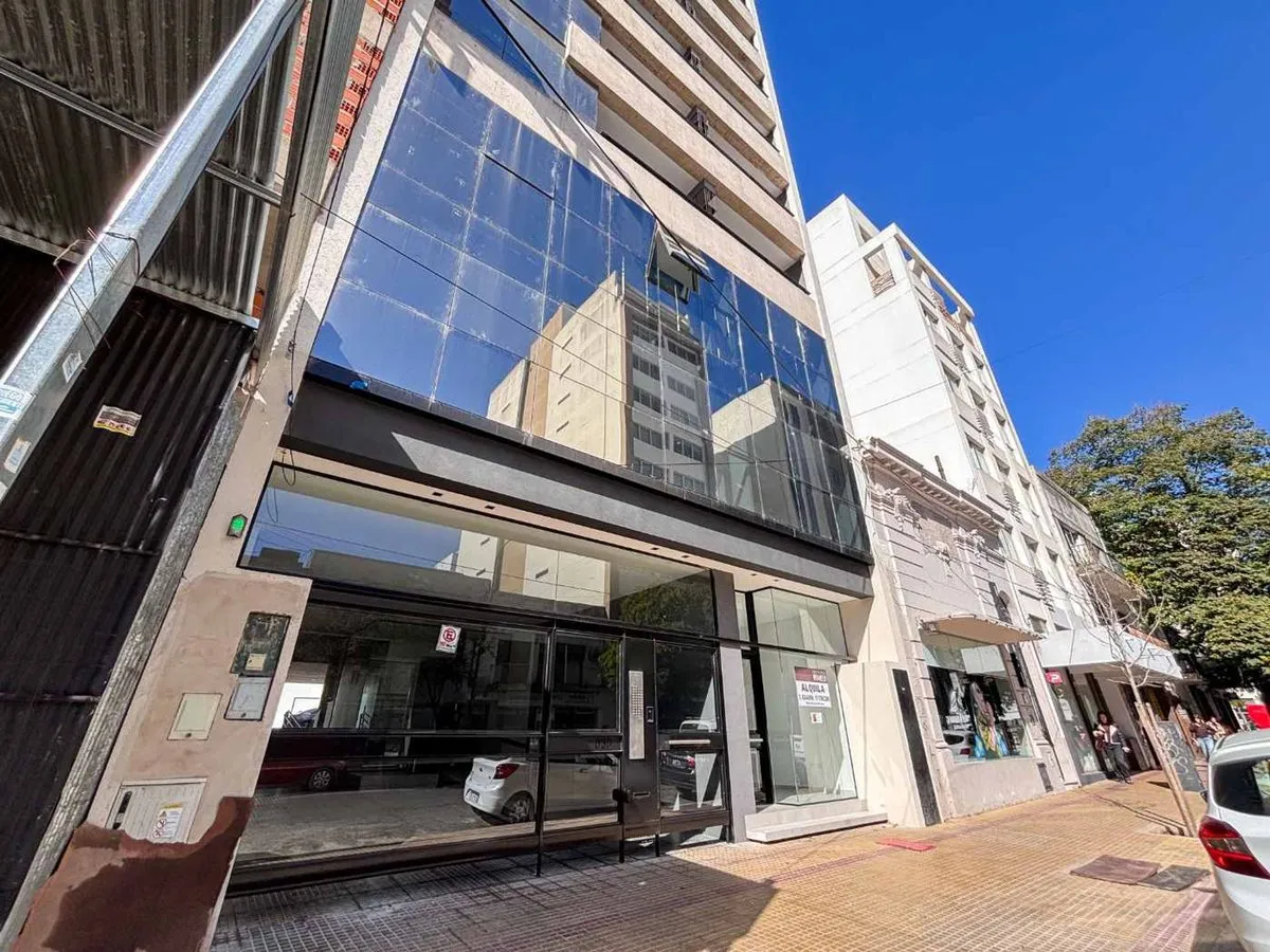 Departamento De 2 Dormitorios En Alquiler-la Plata