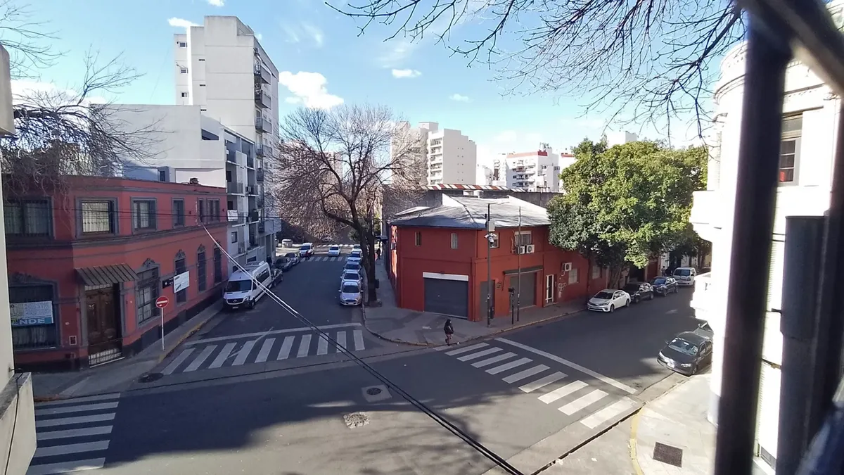 Depto 2 Amb Alquiler Amoblado Barracas Balcón Luz
