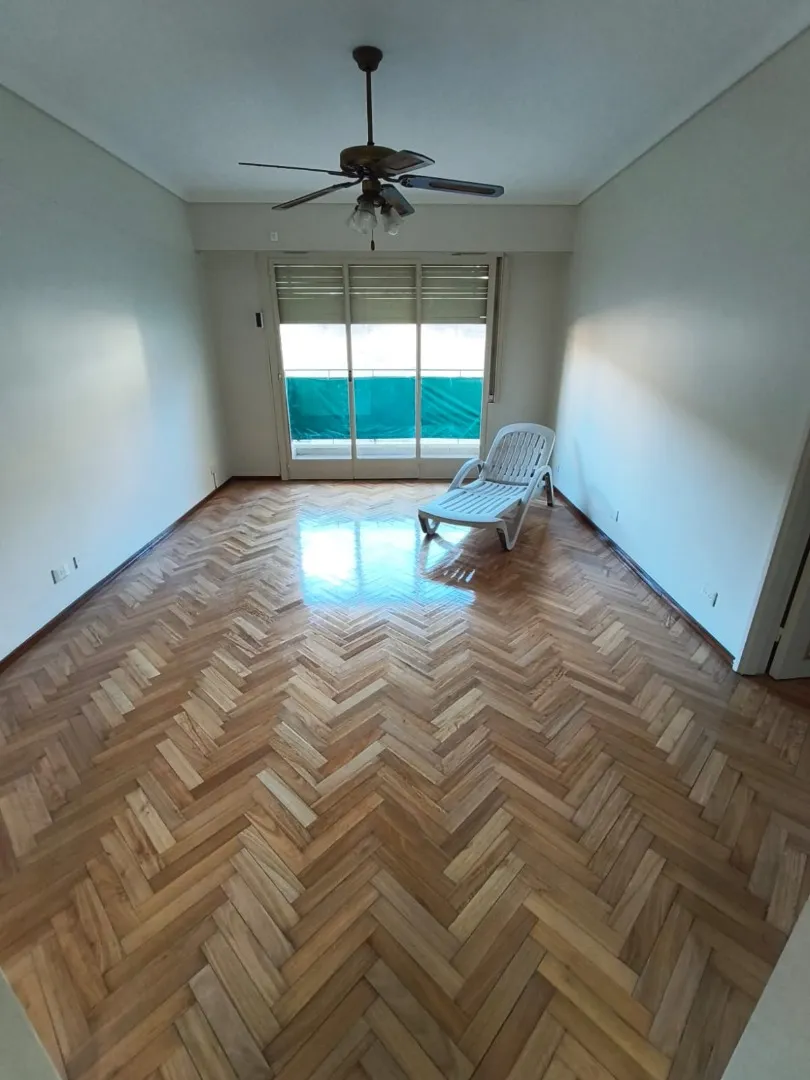 Departamento 2 ambientes con balcón