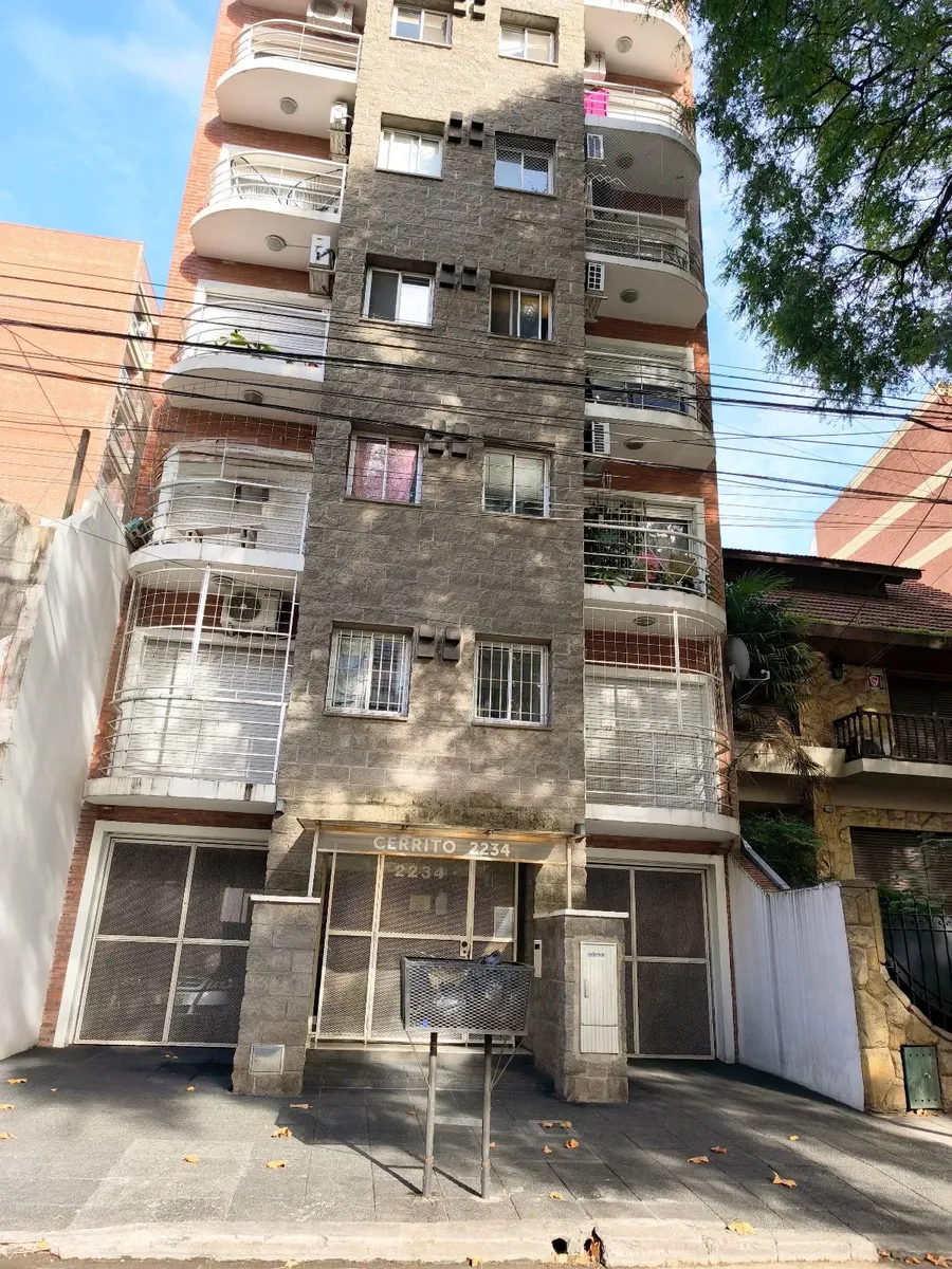 Departamento 2 Ambientes Con Balcón Y Cocina Separada · Centro San Martín-alquiler