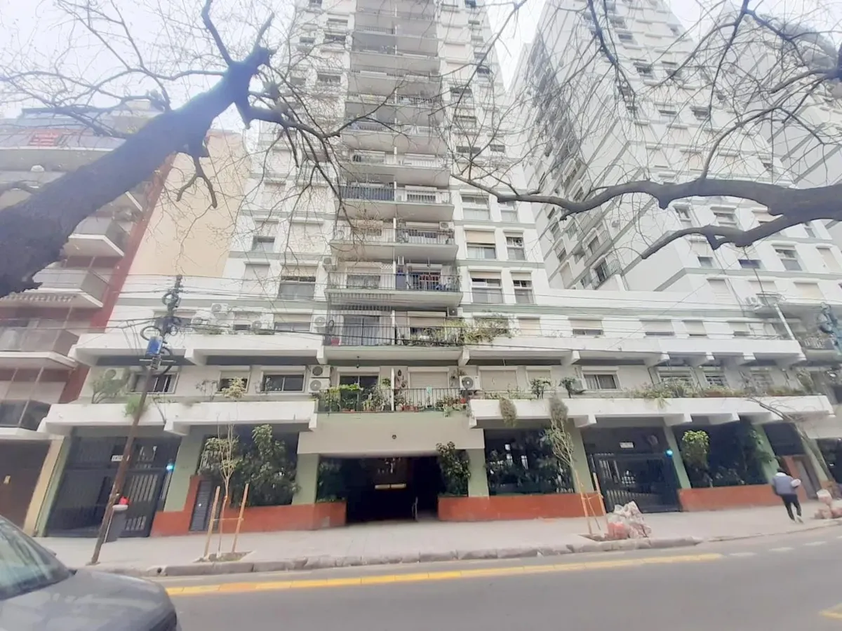 4 Ambientes Muy Luminoso Con Cochera En Alquiler En Nuñez- Expensas Y Abl Incluidos