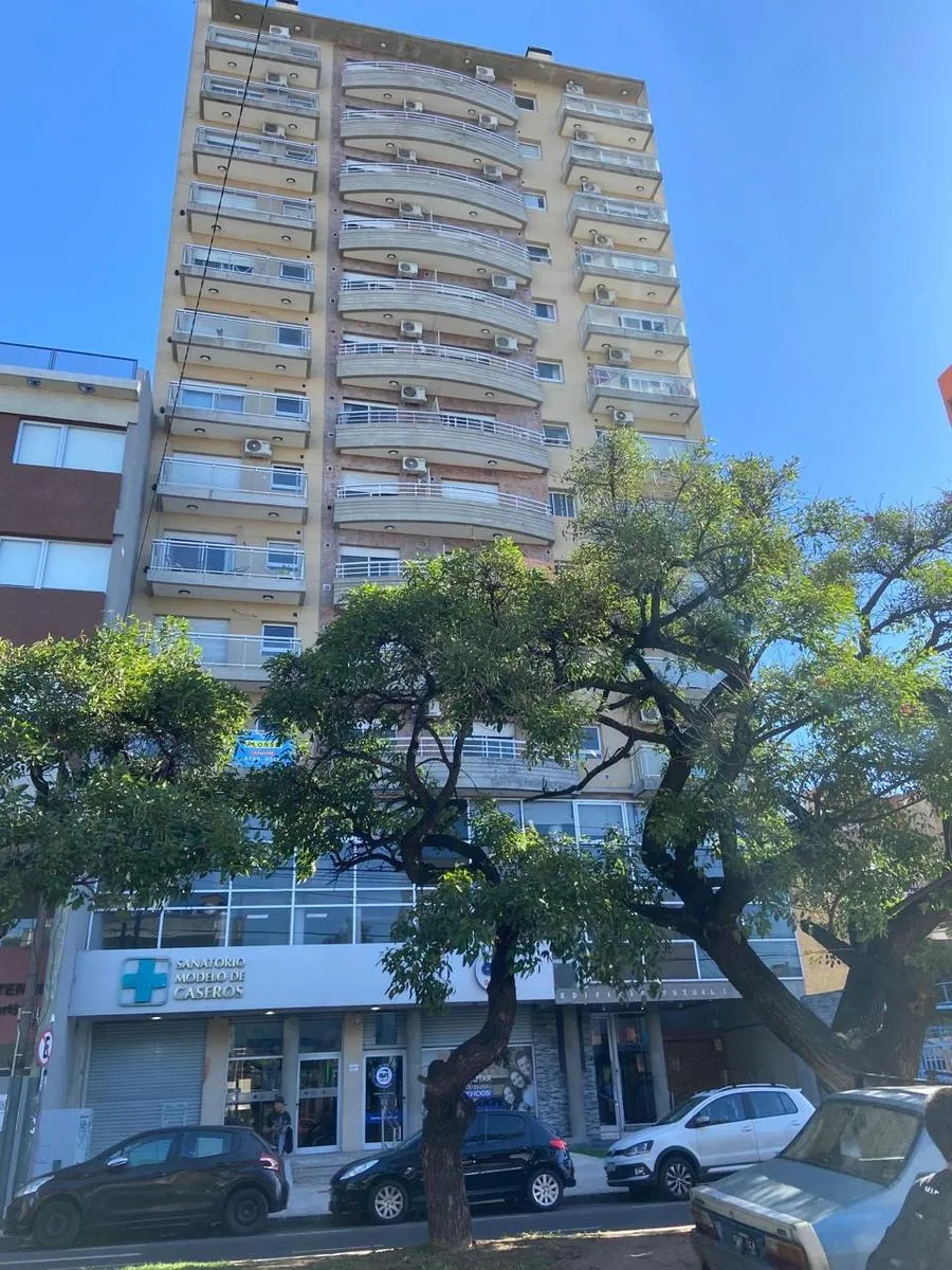 Departamento En Alquiler Con Cochera