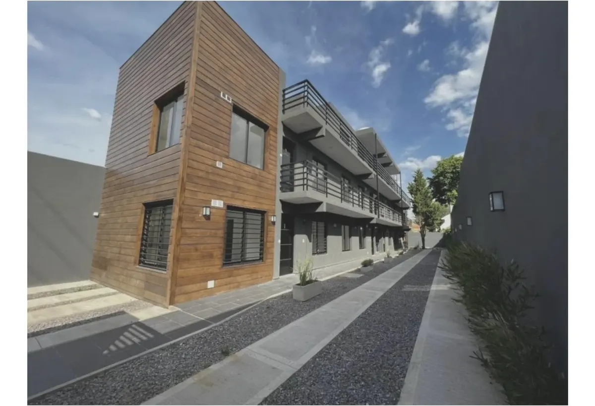 Venta Moderno Dúplex De 2 Ambientes En Morón  Diseño Contemporáneo Y Excelente Ubicación