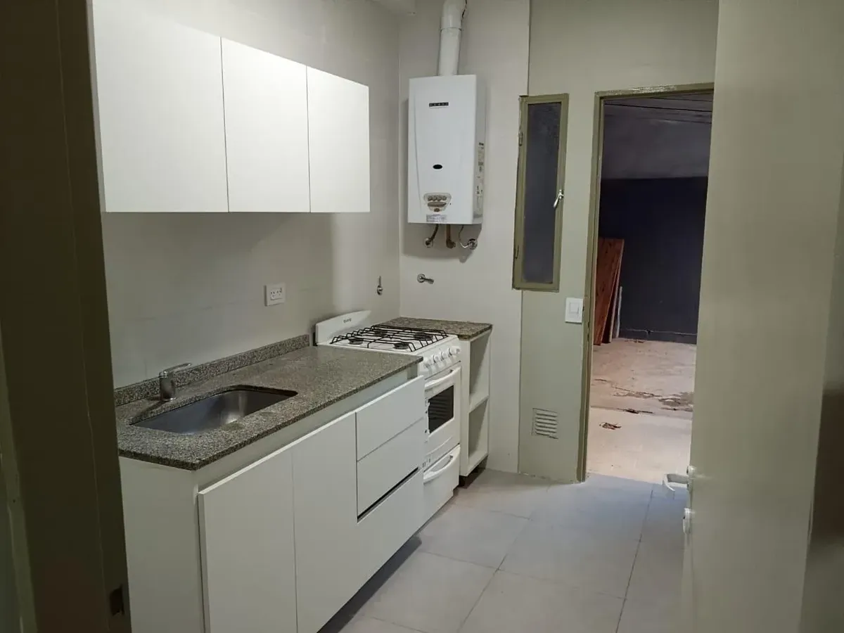 PH remodelado, patio y cochera