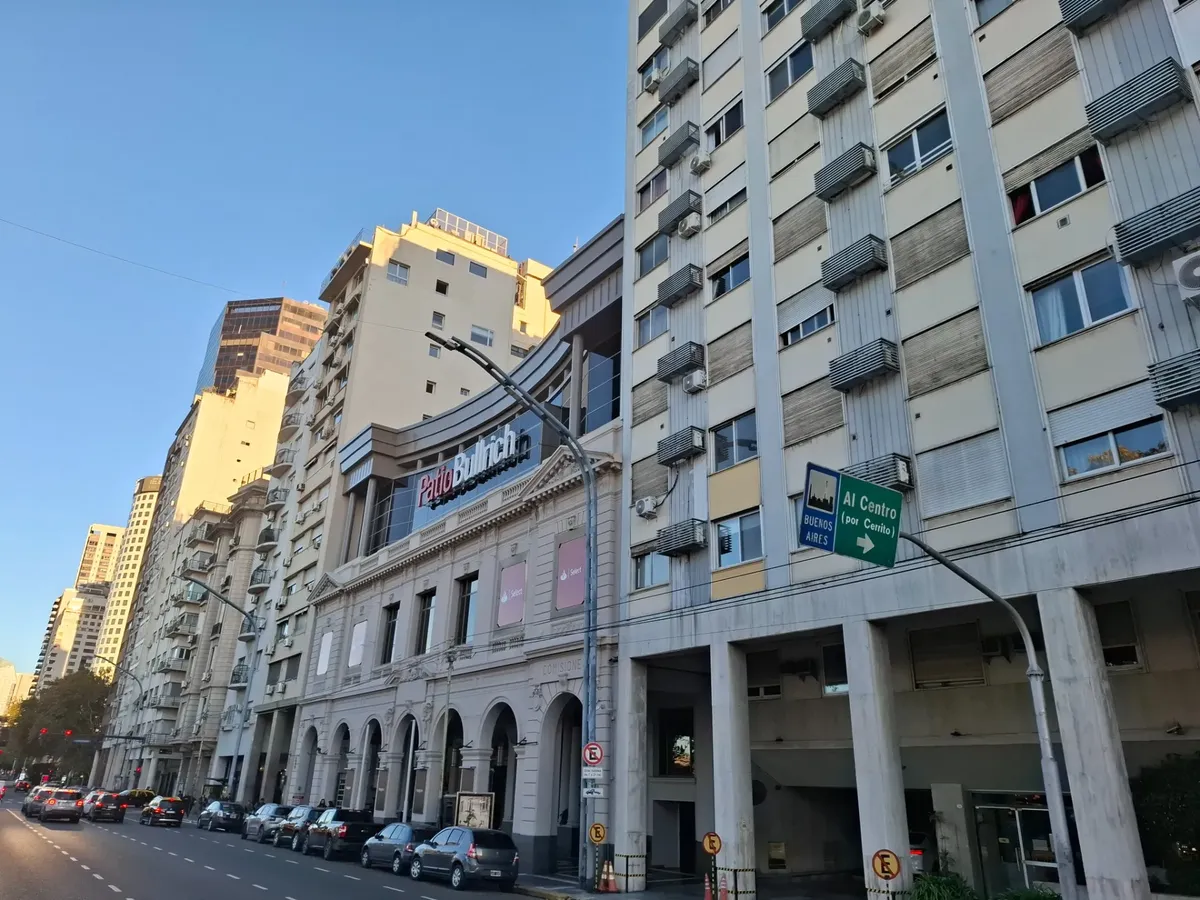Patio Bullrich. Av Libertador. Seguridad 24hs