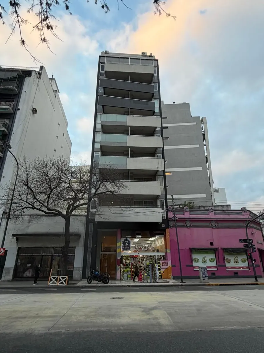 Divisible studio with patio