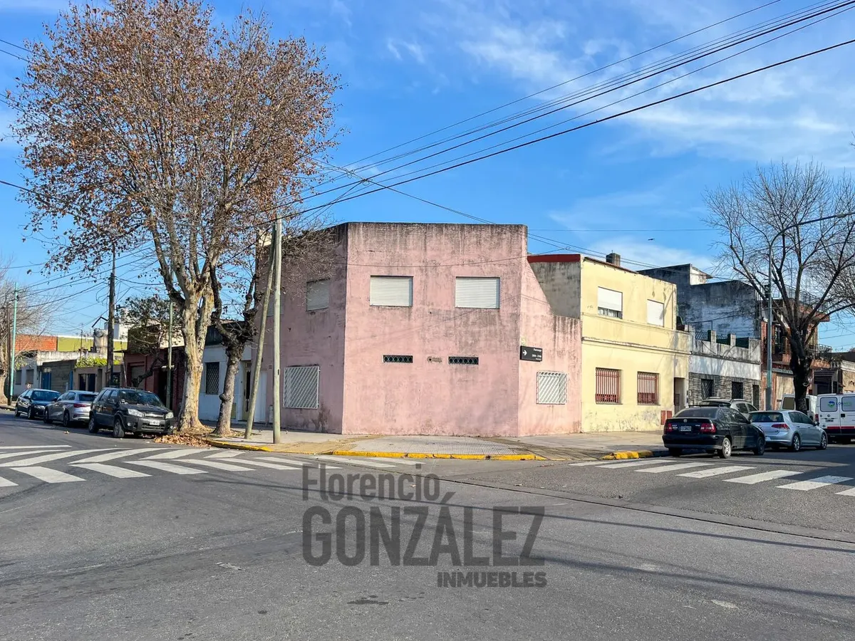 Corner house with terrace