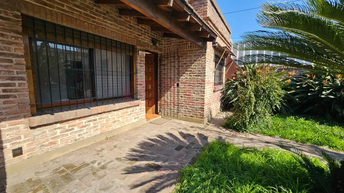 PH 3 ambientes con patio y cochera