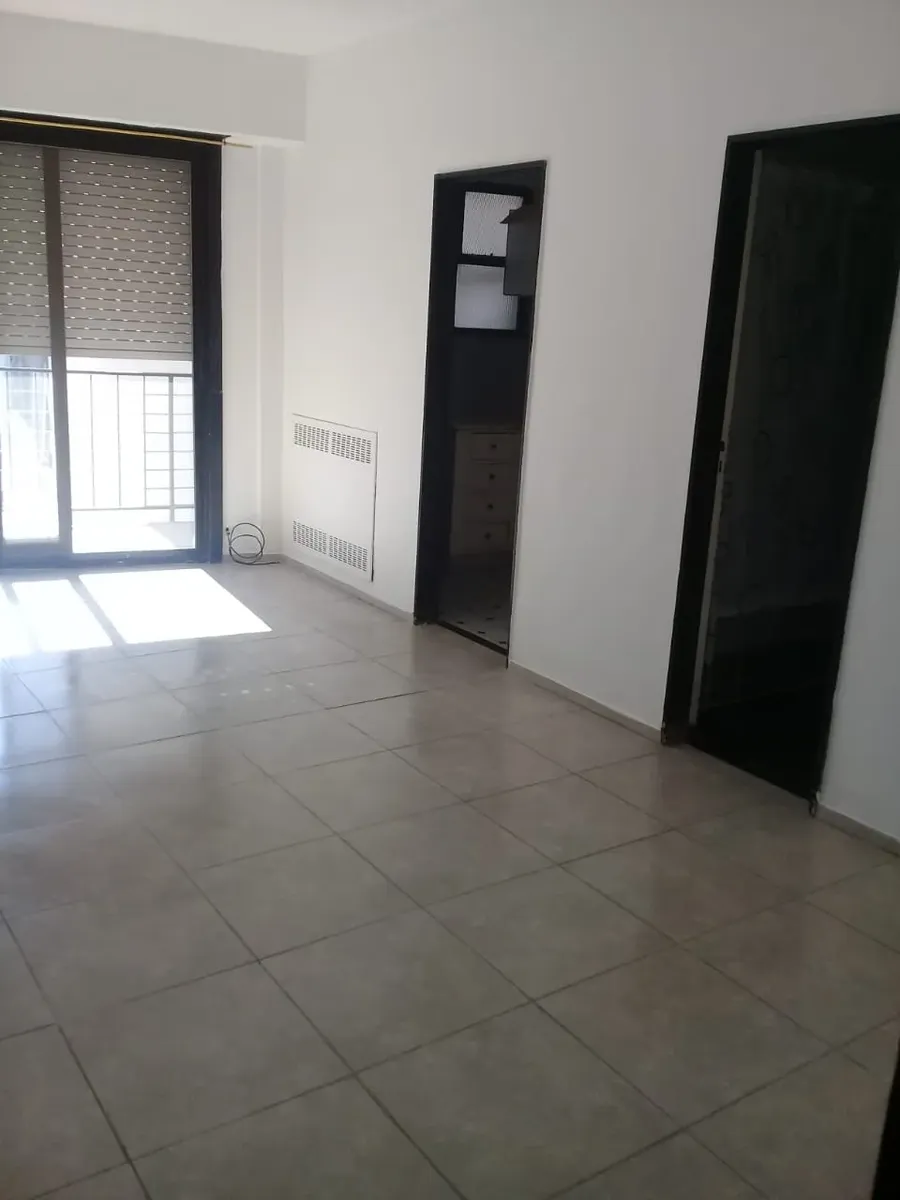 Monoambiente piso 6 con balcón