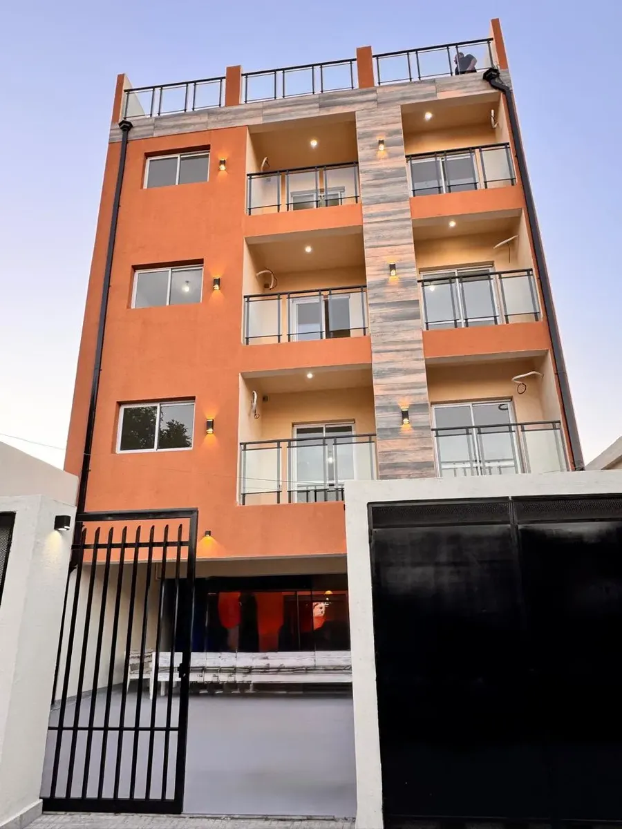 Dueño Alquila - Departamento 2 Ambientes A Estrenar Con Cochera Cubierta