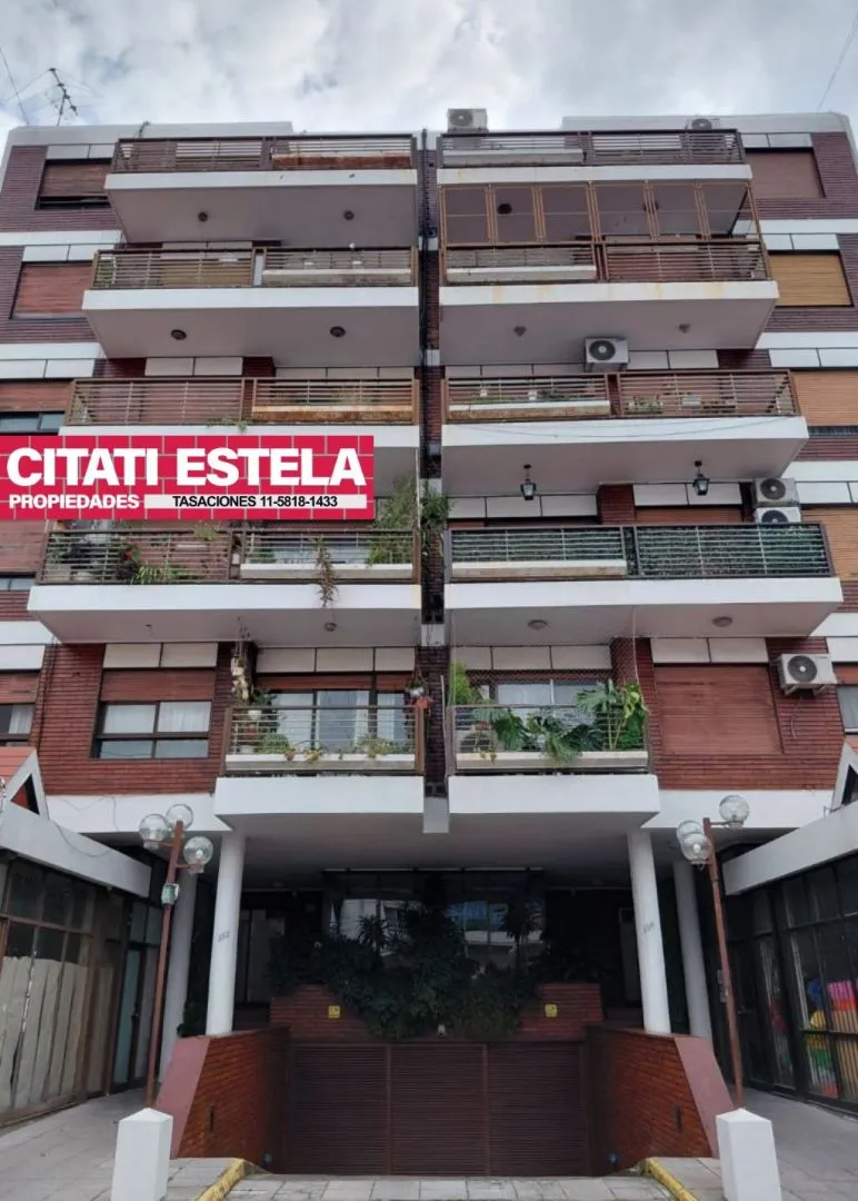 Monoambiente 3° piso con balcón