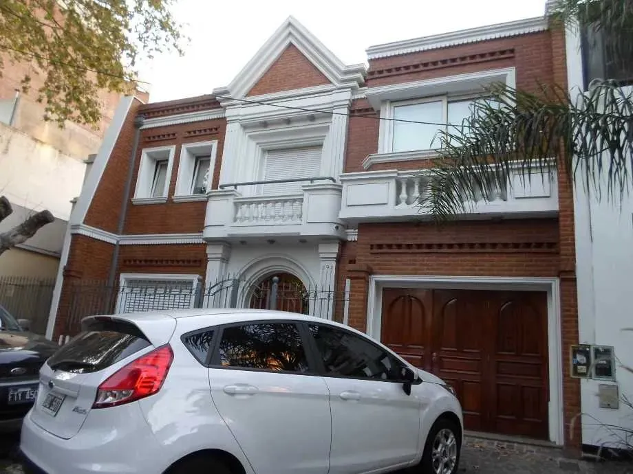 House in Ramos Mejía, 4 bedrooms