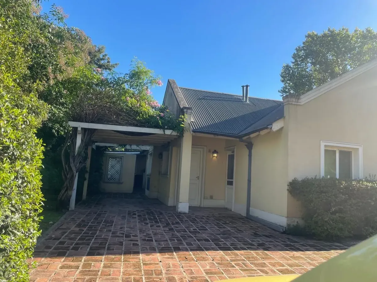 Casa Chalet En Alquiler En Los Pingüinos, Ituzaingó, G.b.a. Zona Oeste