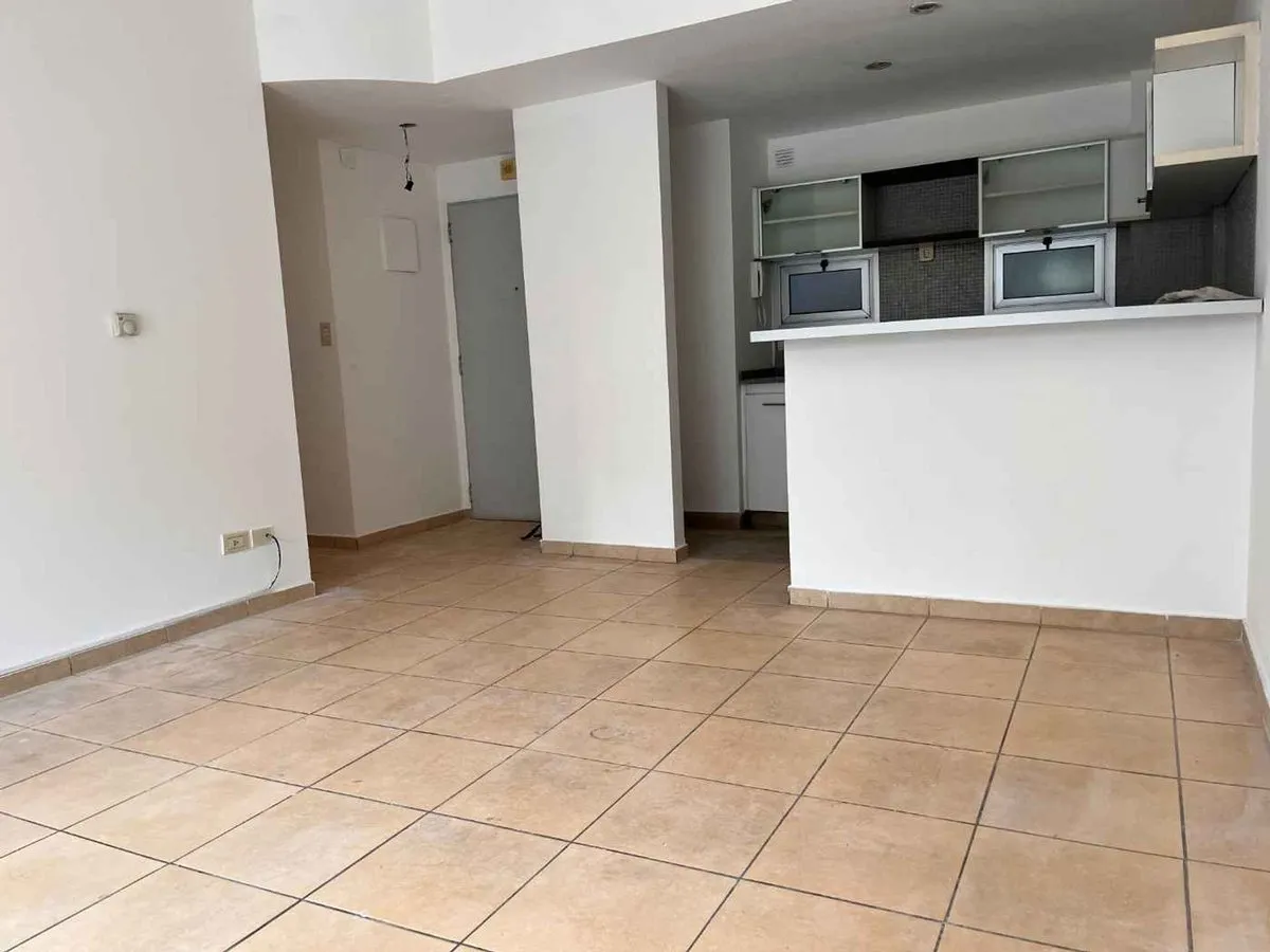 Departamento 3 Amb. Alquiler Caballito. Balcón
