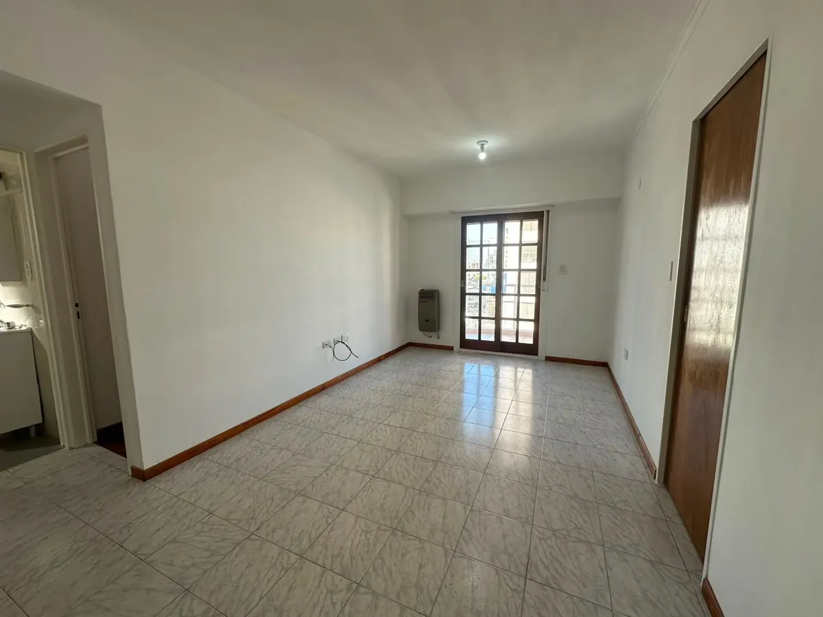 7th-floor 1BR with balcony