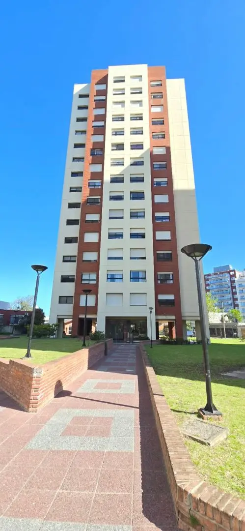 Alquiler Departamento 3 Ambientes Con Cochera En Quilmes