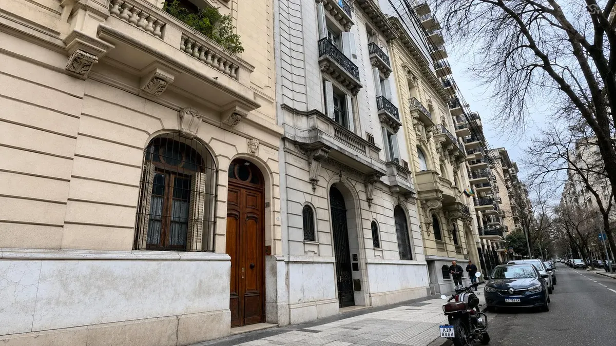 Espectacular Departamento En Alquiler 5 Ambientes + Dependencia