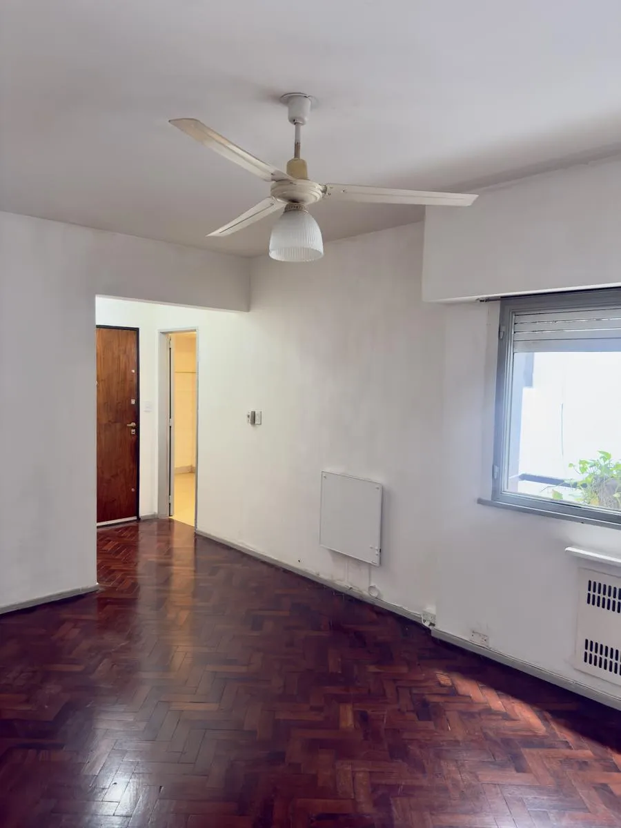 Alquila Departamento Un Dormitorio, Lavalle A Metros De Av. Callao, Barrio San Nicolás